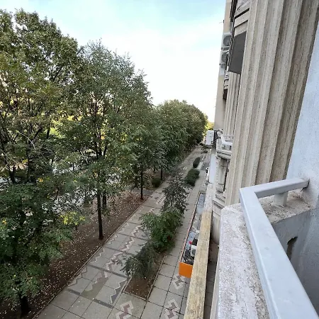 Unirii Fountains View דירה *